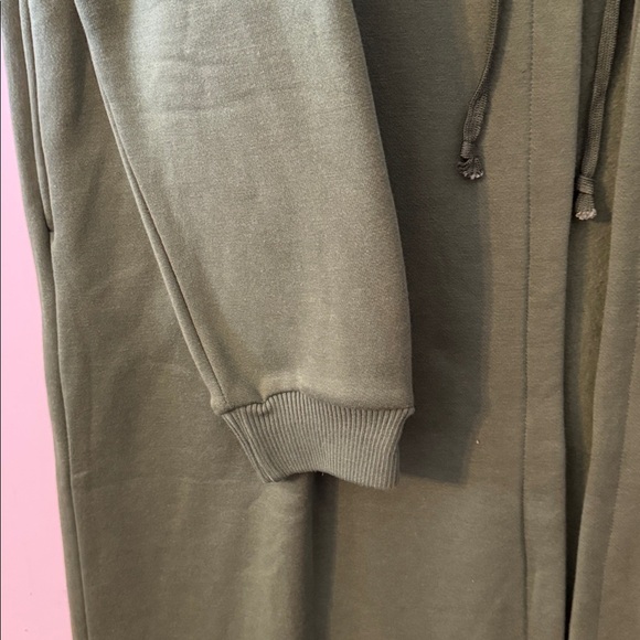 HYFVE Olive Green Long Hooded Sweatshirt Coat Sz L PRELOVED - Picture 5 of 7